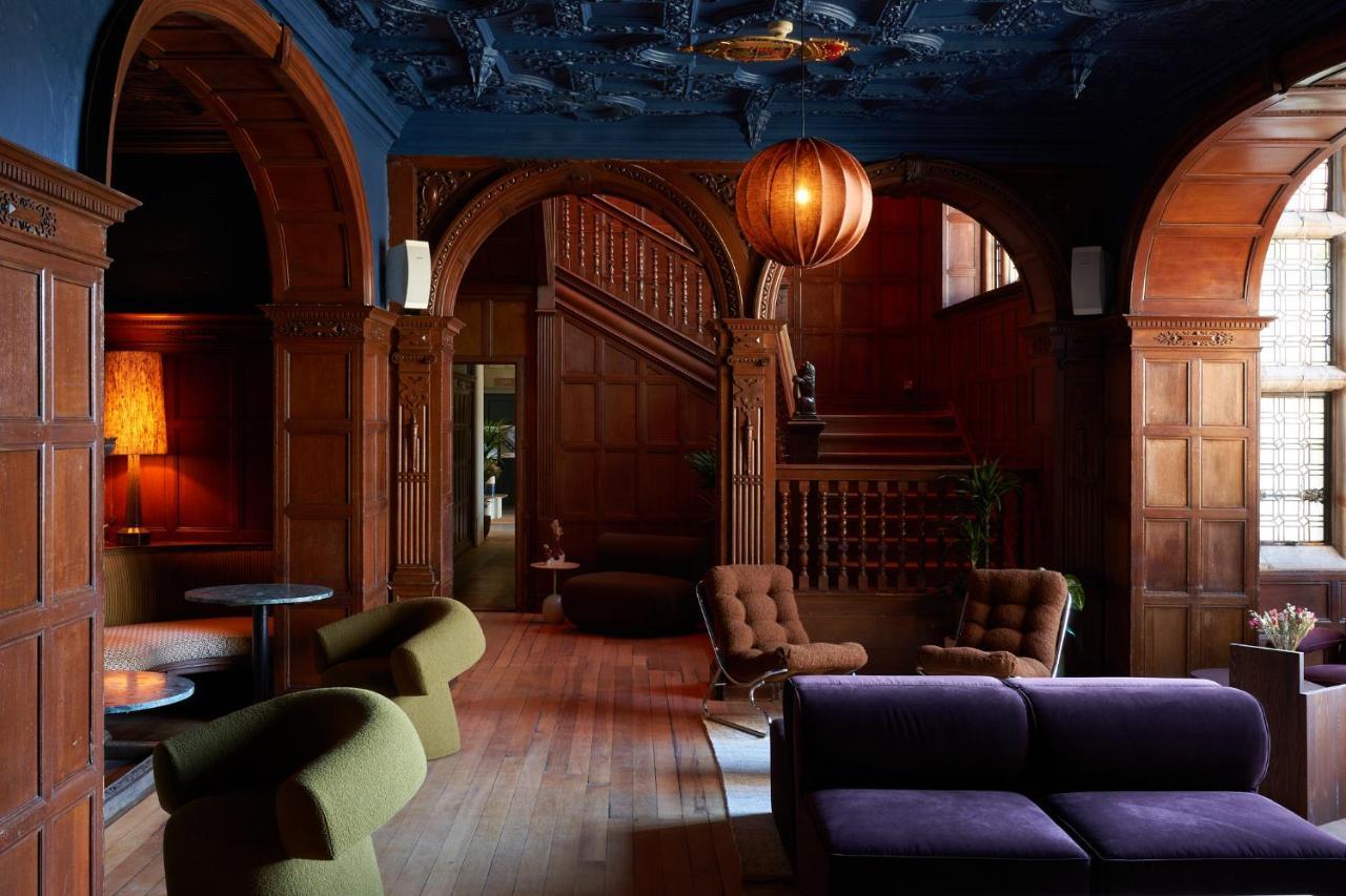 Birch Selsdon Hotel Croydon Bagian luar foto