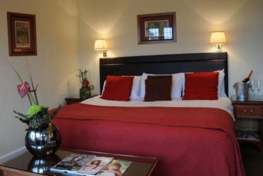 Birch Selsdon Hotel Croydon Bagian luar foto