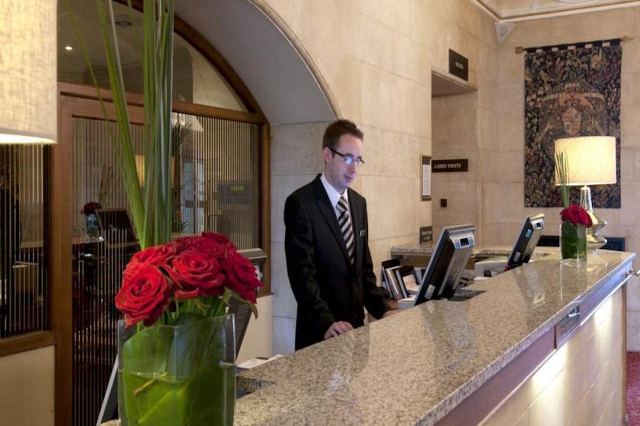 Birch Selsdon Hotel Croydon Bagian luar foto